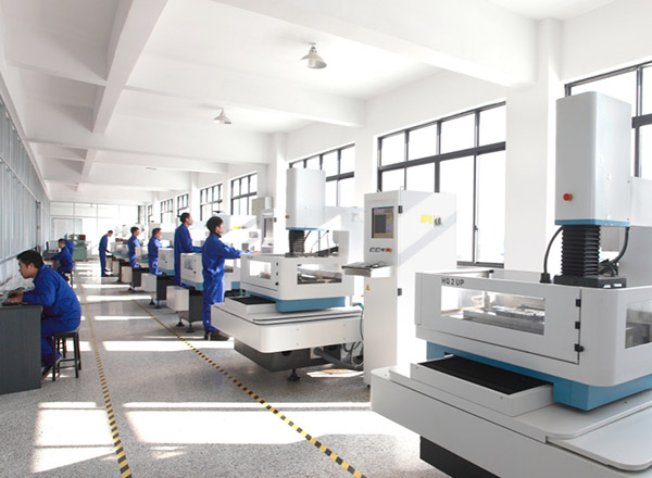 日產(chǎn)量20萬(wàn)件行業(yè)的壓鑄服務(wù)商